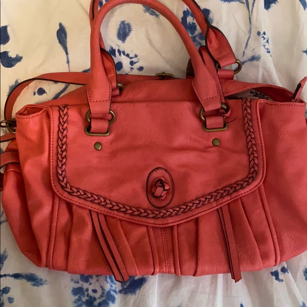 Jessica Simpson purse